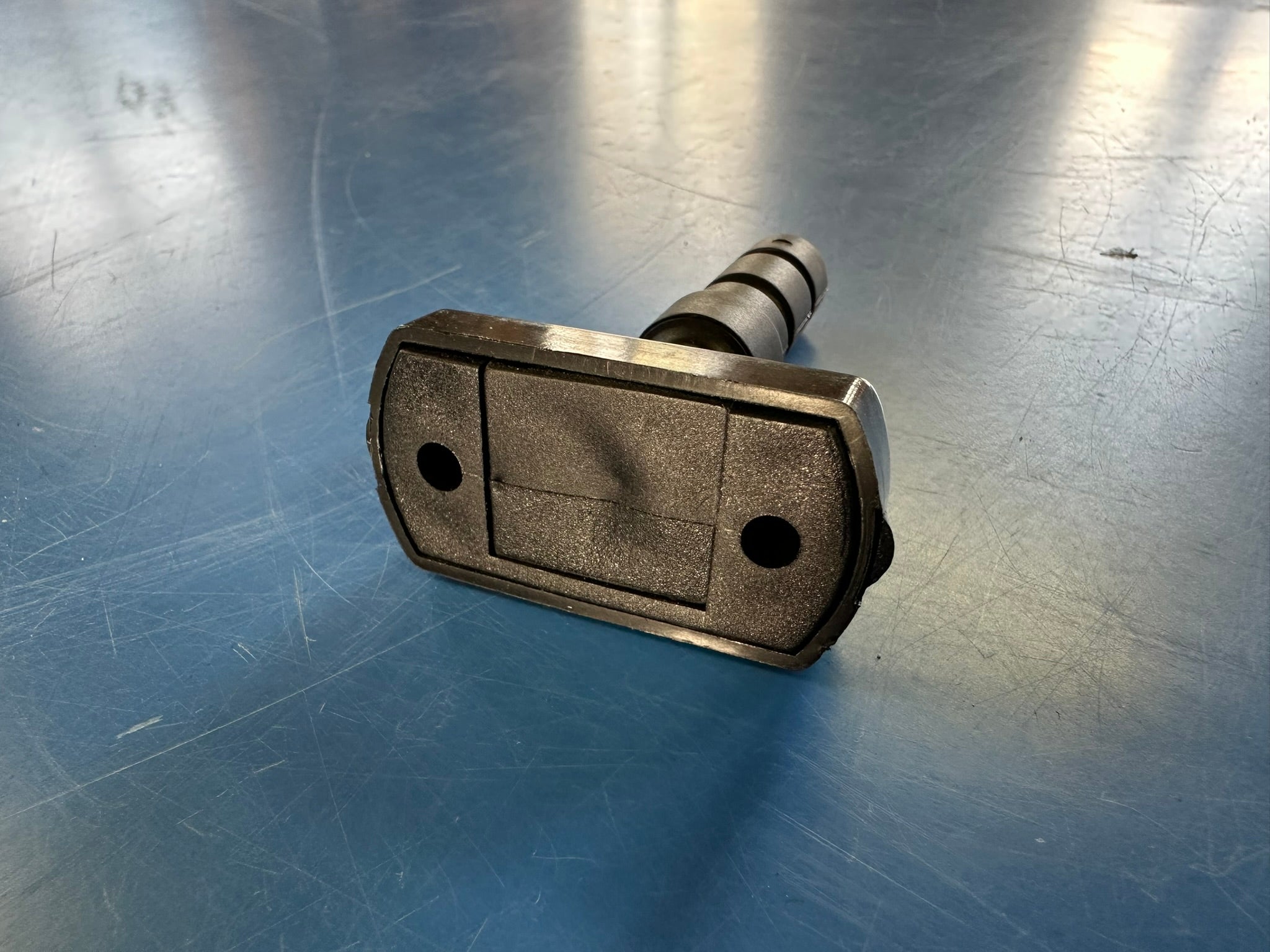 Releasable joint for 16mm tiller extension  Holt Allen